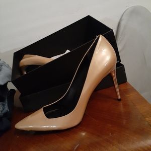 Kenneth Cole heels
